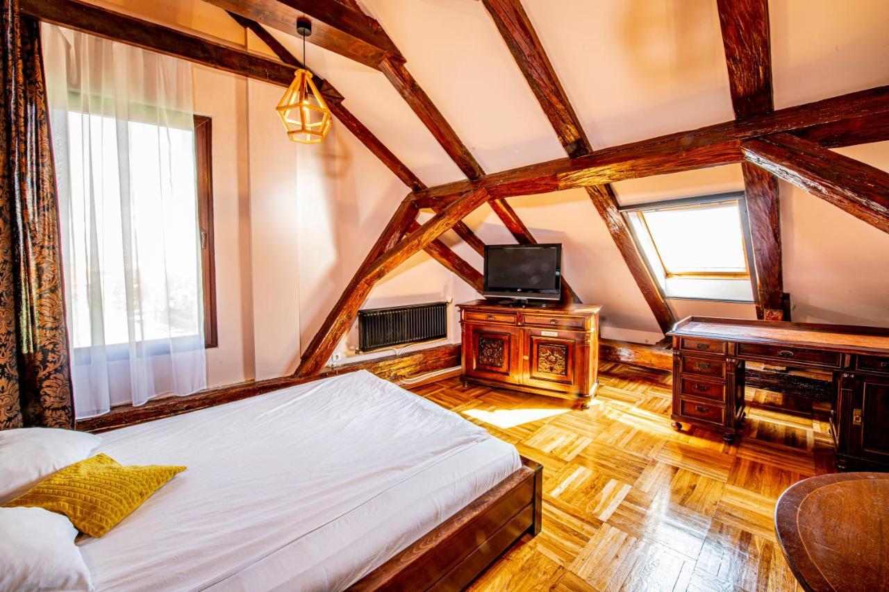 Hotel Poesis Satu Mare Luaran gambar