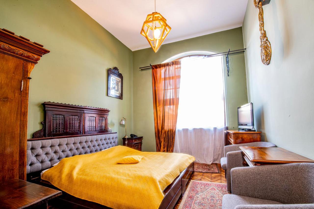 Hotel Poesis Satu Mare Luaran gambar