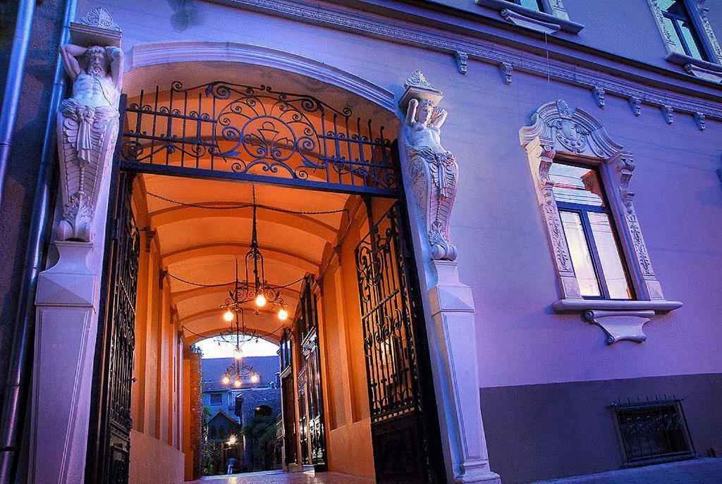 Hotel Poesis Satu Mare Luaran gambar
