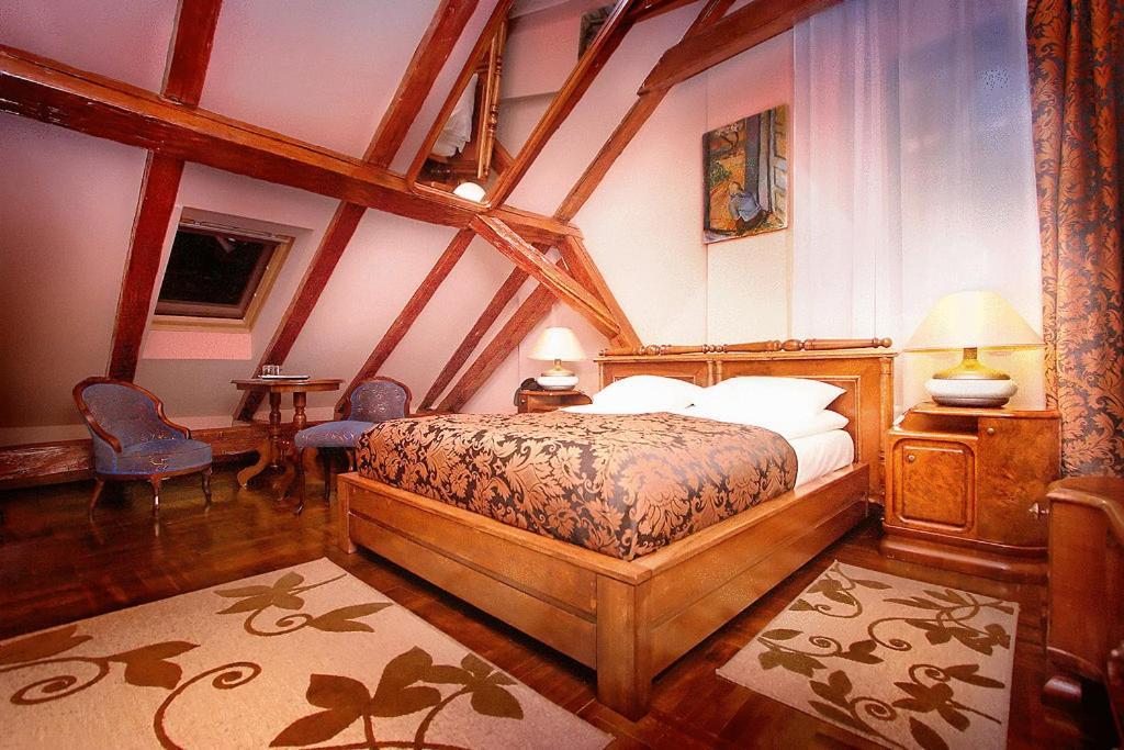 Hotel Poesis Satu Mare Luaran gambar